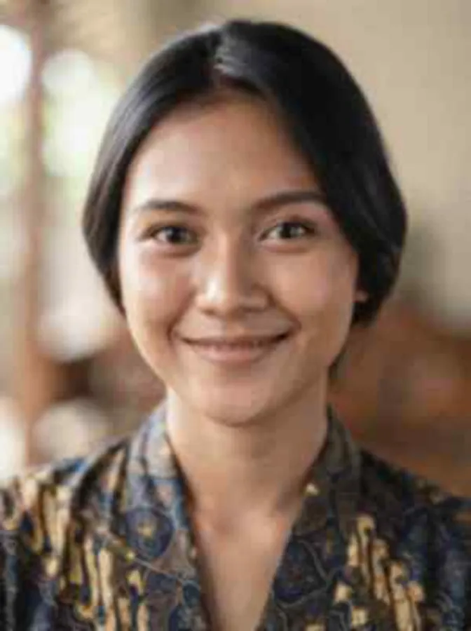 Foto wajah sebelum diproses, agak buram
